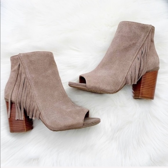 Kenneth Cole Reaction Suede Fringe Ankle Bootie - Picture 8 of 8